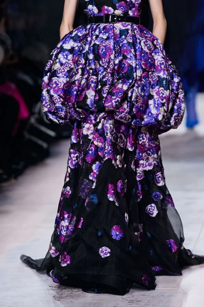 Look 50